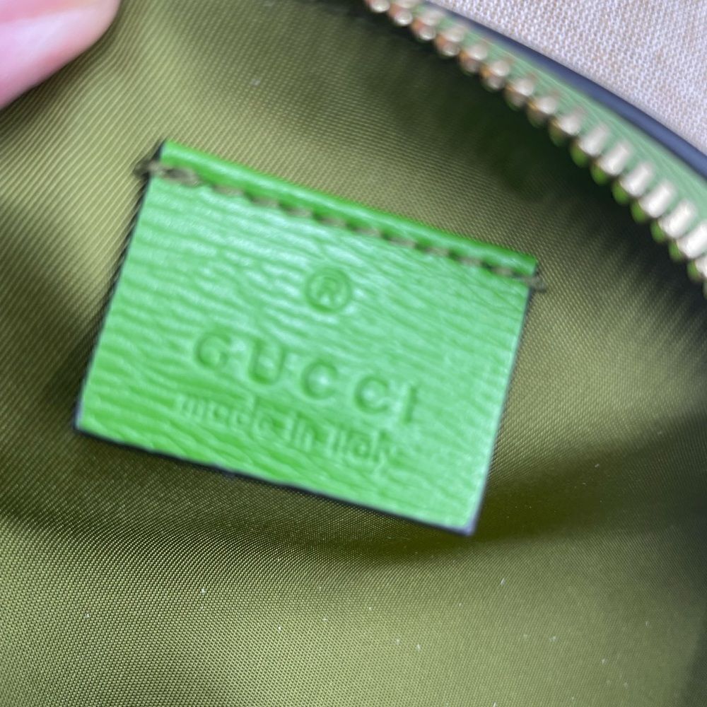 Unisex Gucci, leather case made in Italy - Picture 5 of 8